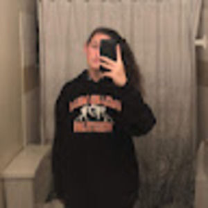 Meet your Posher, Caitlin